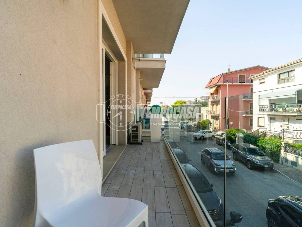 Appartamento a Civitanova marche in Via Regina Elena, 186 - Foto 2