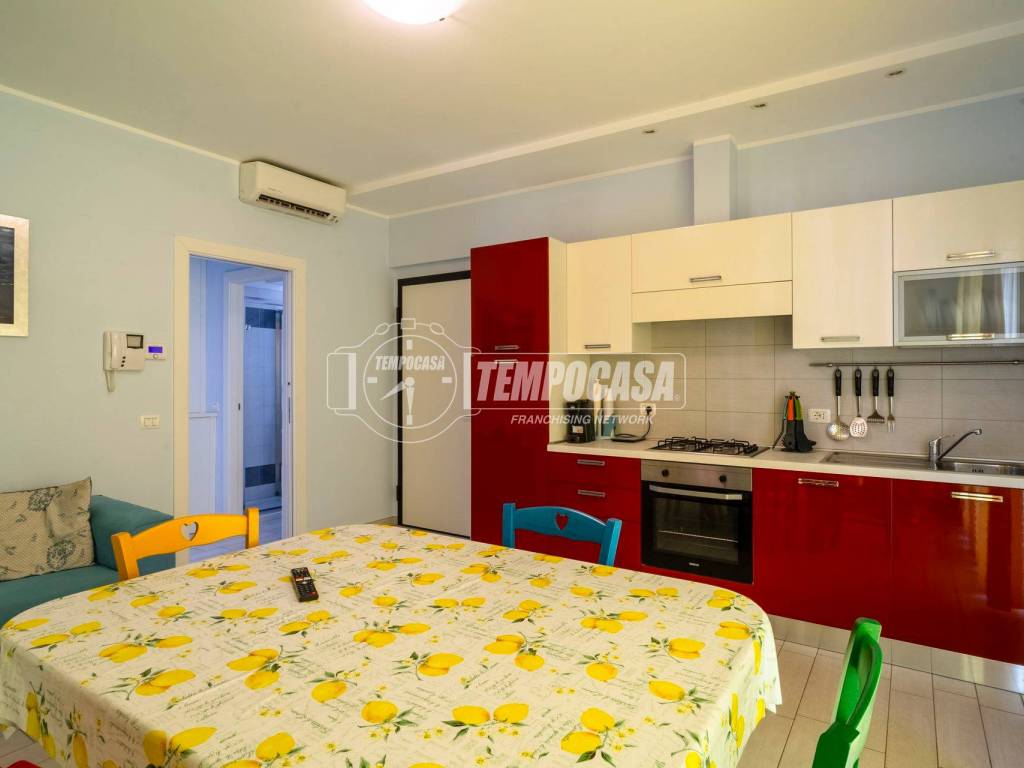 Appartamento a Civitanova marche in Via Regina Elena, 186 - Foto 5