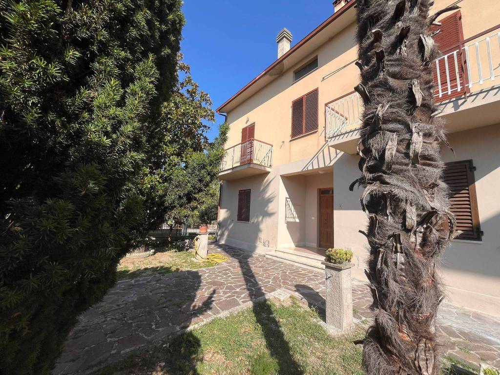 Appartamento a Assisi in Via Armando Diaz, 59 - Foto 2