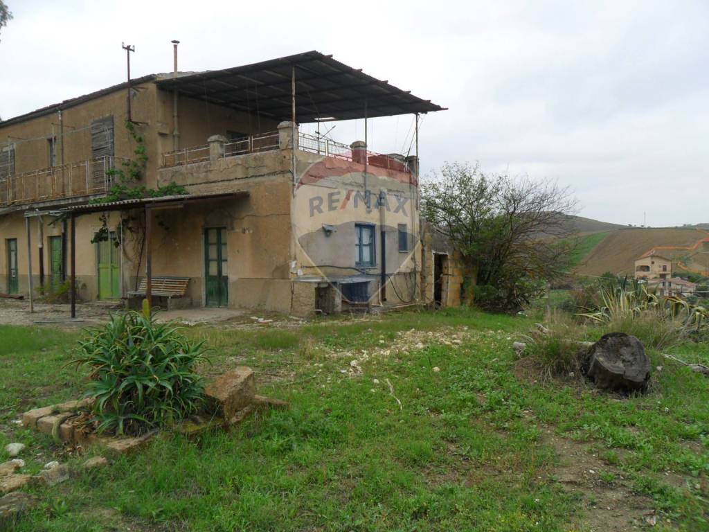Rustico / casale a Caltanissetta in Contrada Xirbi - Foto 2
