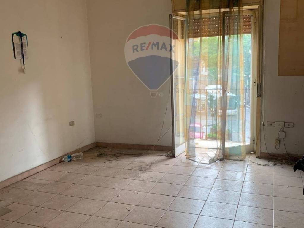 Appartamento a Caltanissetta in Piazza Luigi Capuana, 4 - Foto 2