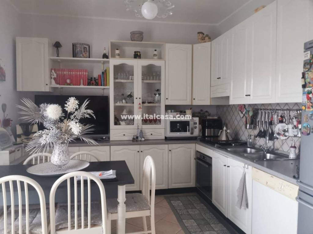 Appartamento a Crotone in via argentina - Foto 2