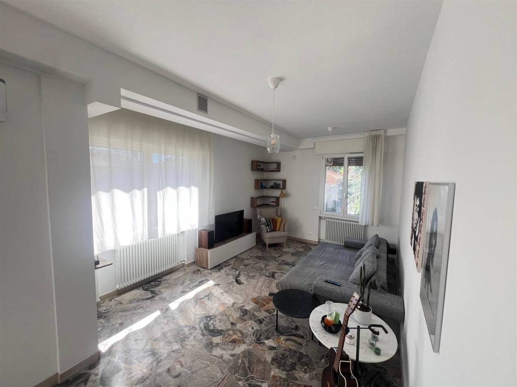 Appartamento a Rimini in viale vittor pisani , 6 - Foto 2