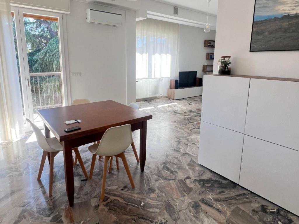 Appartamento a Rimini in viale vittor pisani , 6 - Foto 4