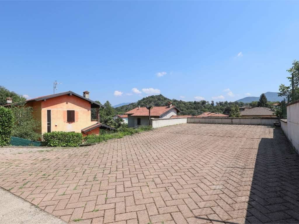 Casa indipendente a Cuasso al monte in Via Scampini, 23 - Foto 2