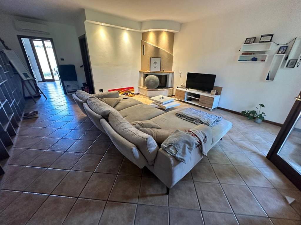 Villetta a schiera a Castelverde in Via Giosuè Carducci - Foto 4