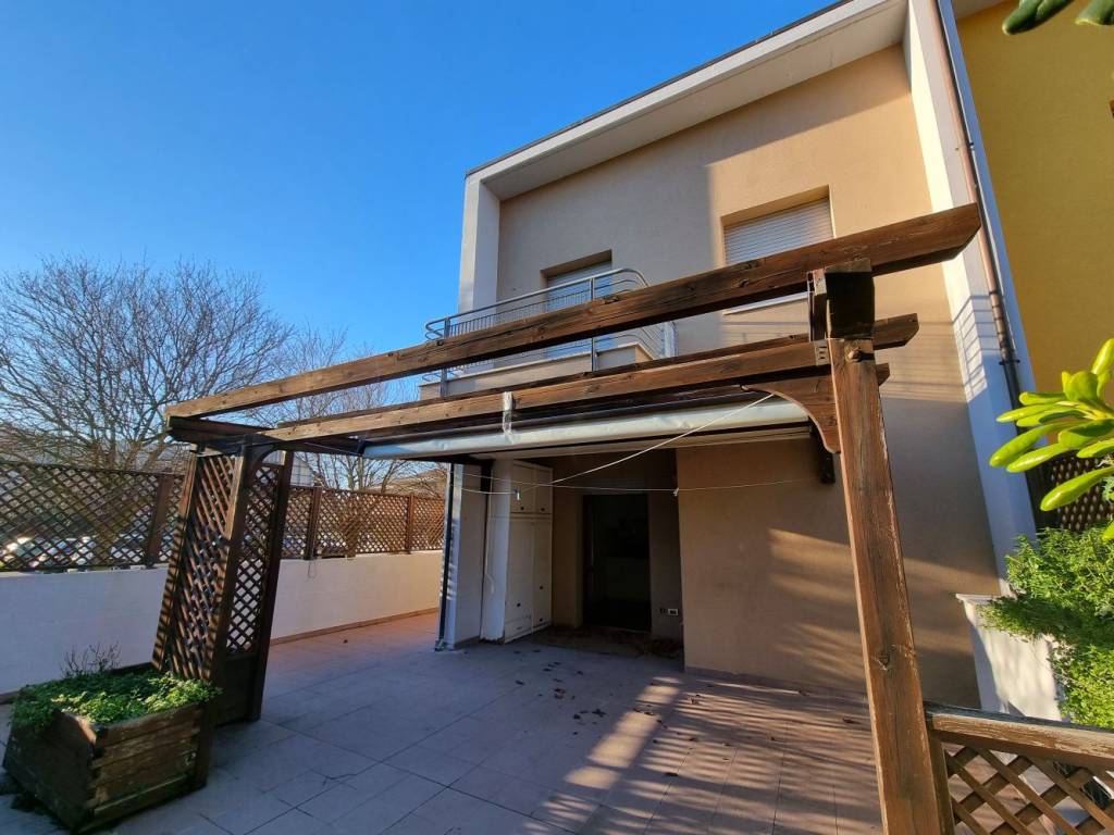 Casa indipendente a Pesaro in Via Federico Fellini - Foto 2