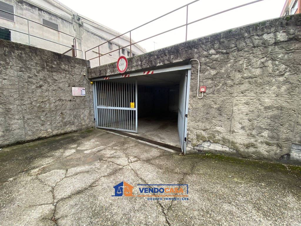 Box / garage a Alba in Corso Europa, 59 - Foto 3