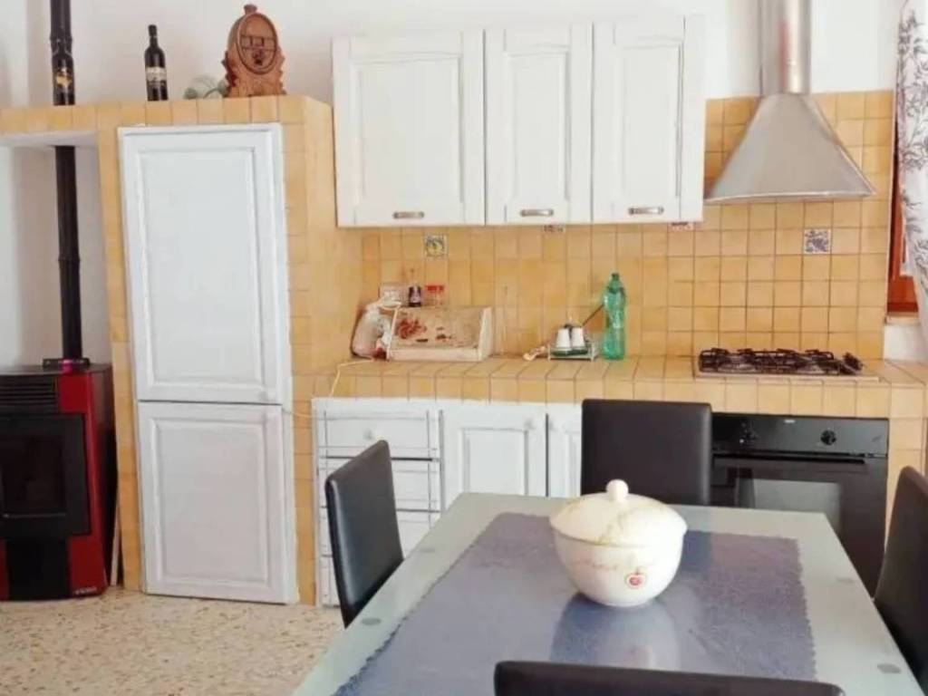 Appartamento a Pomarico in via Ludovico Ariosto - Foto 5