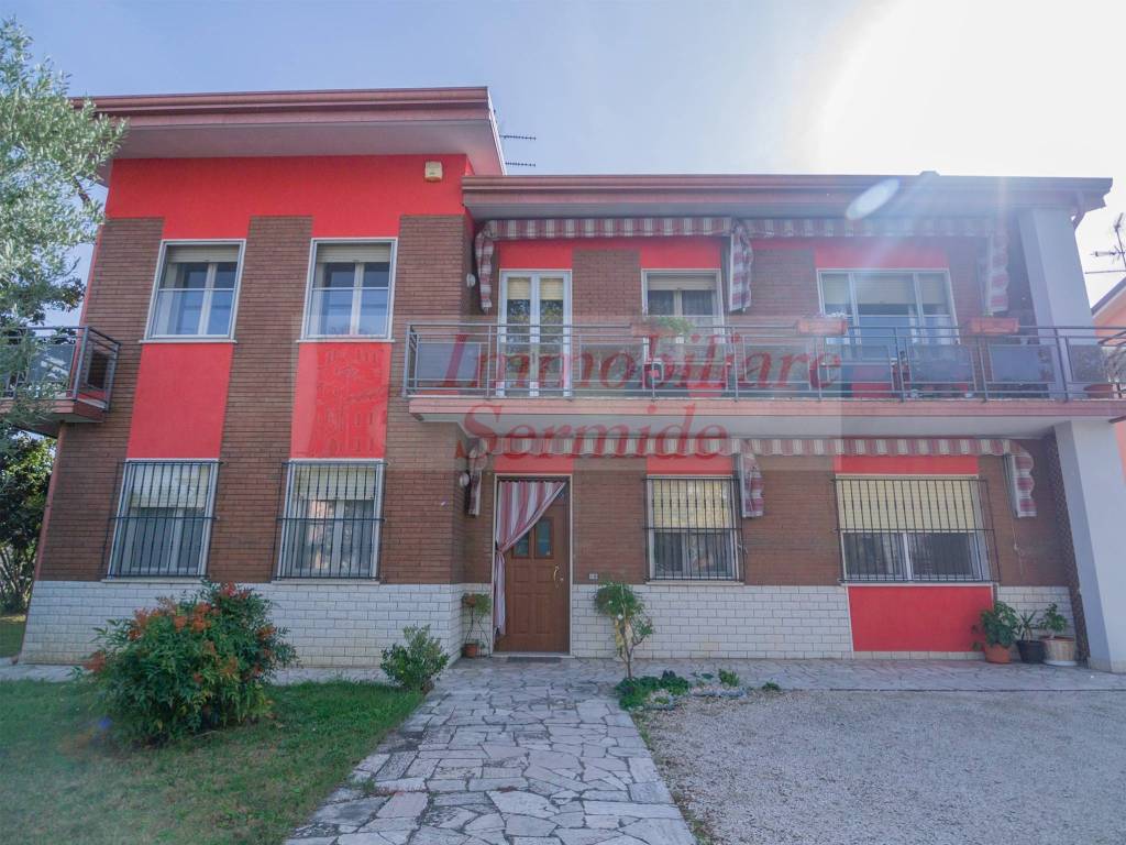 Villa a Sermide e felonica in Via Milazzo - Foto 2