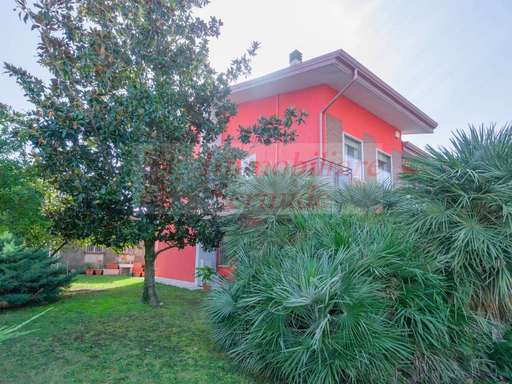 Villa a Sermide e felonica in Via Milazzo - Foto 4