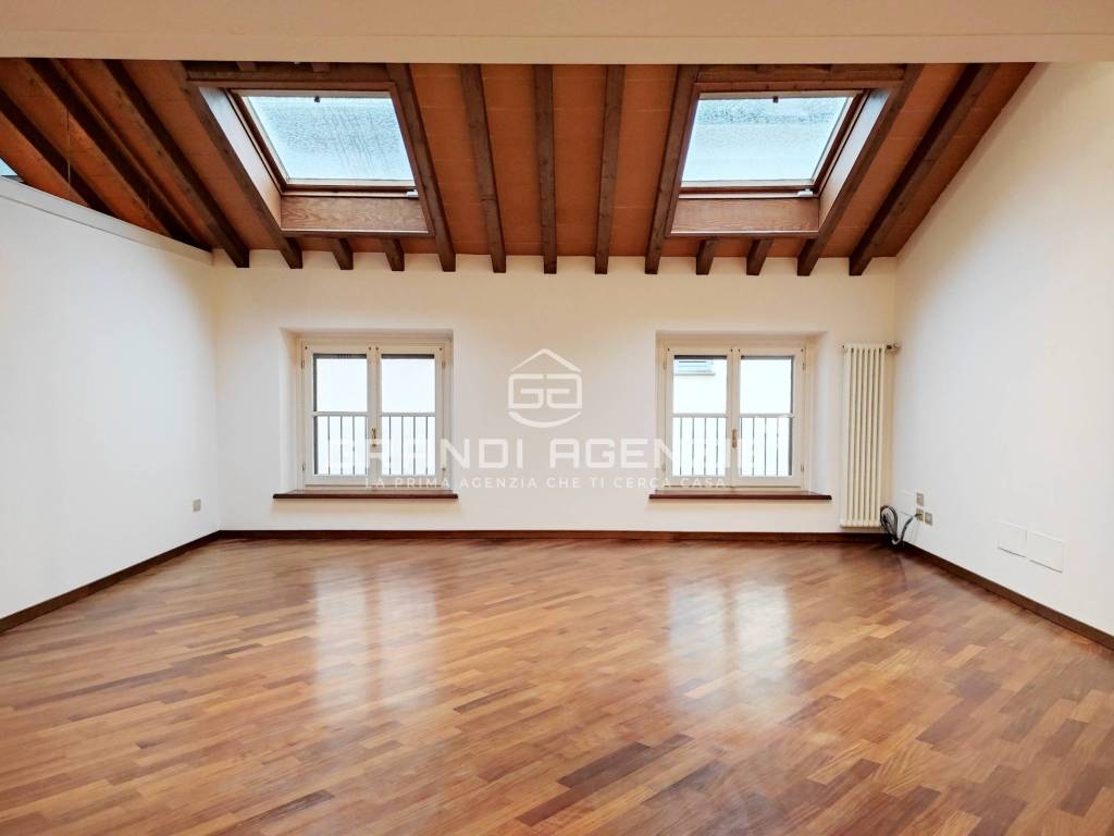 Appartamento a Parma in Borgo Santa Chiara d'Assisi - Foto 2