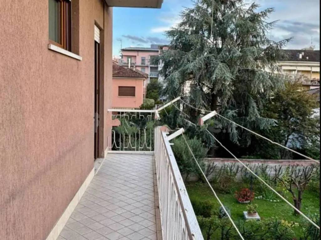 Appartamento a Voghera in Via Enrico Pozzoli - Foto 4