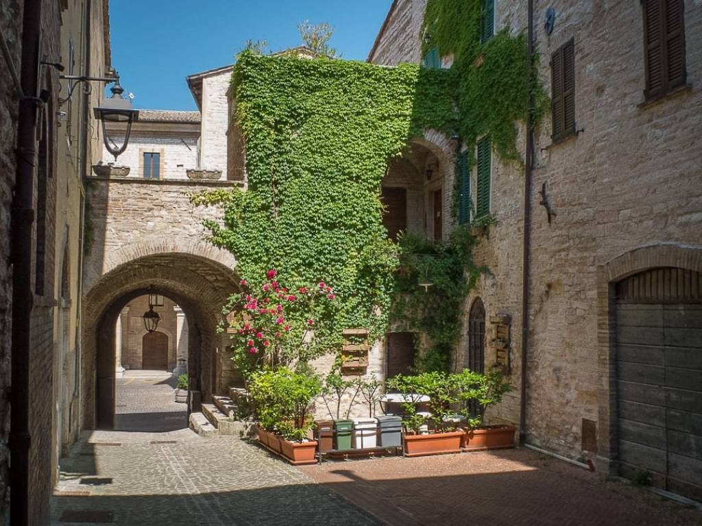 Appartamento a Sassoferrato in Piazza Giacomo Matteotti, 7 - Foto 2