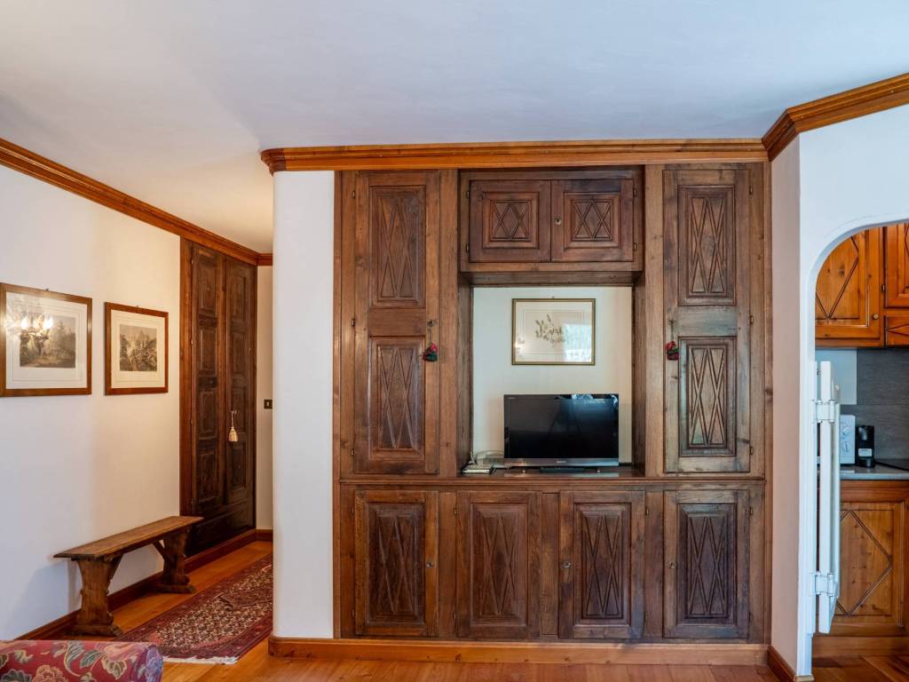 Appartamento a Courmayeur in Via delle Volpi, 13 - Foto 5