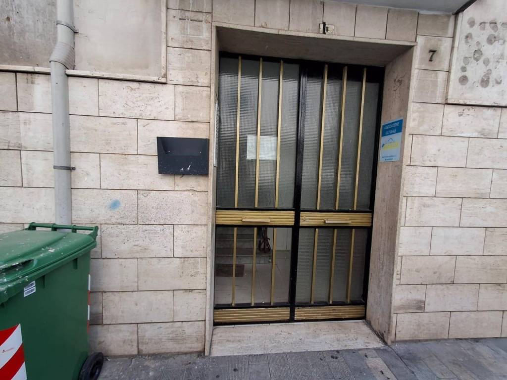 Appartamento a Taranto in Via Giuseppe Maturi, 7 - Foto 3