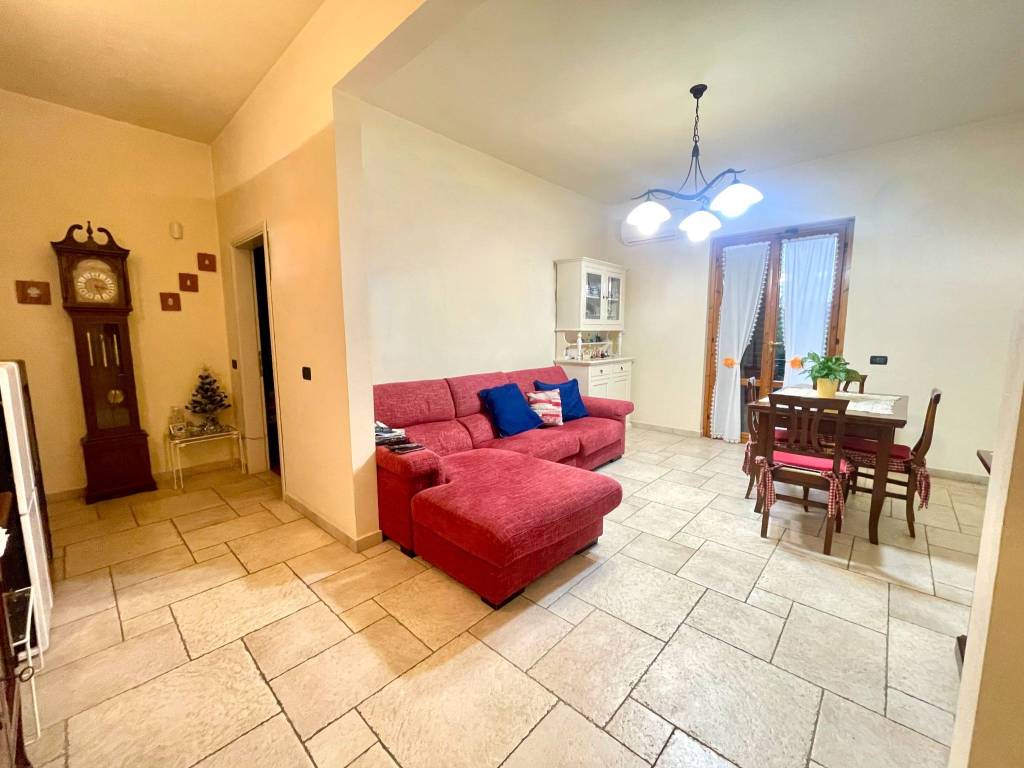 Appartamento a Loro ciuffenna in Via Torino - Foto 4