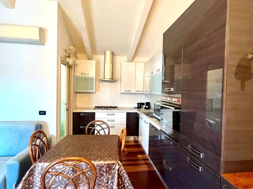 Villa a Tovo san giacomo in Via Briffi, 22 - Foto 3