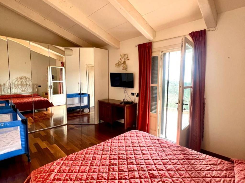 Villa a Tovo san giacomo in Via Briffi, 22 - Foto 4