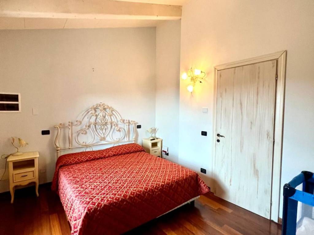 Villa a Tovo san giacomo in Via Briffi, 22 - Foto 5
