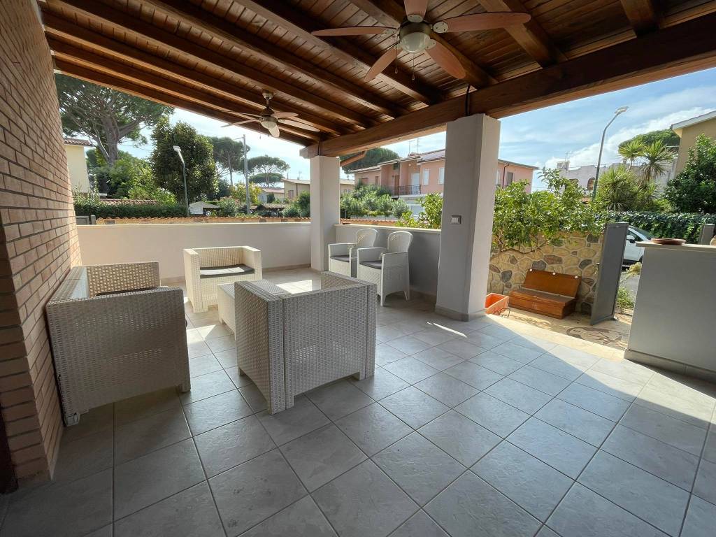 Villa a Terracina in Via Virgilio, 19 - Foto 4
