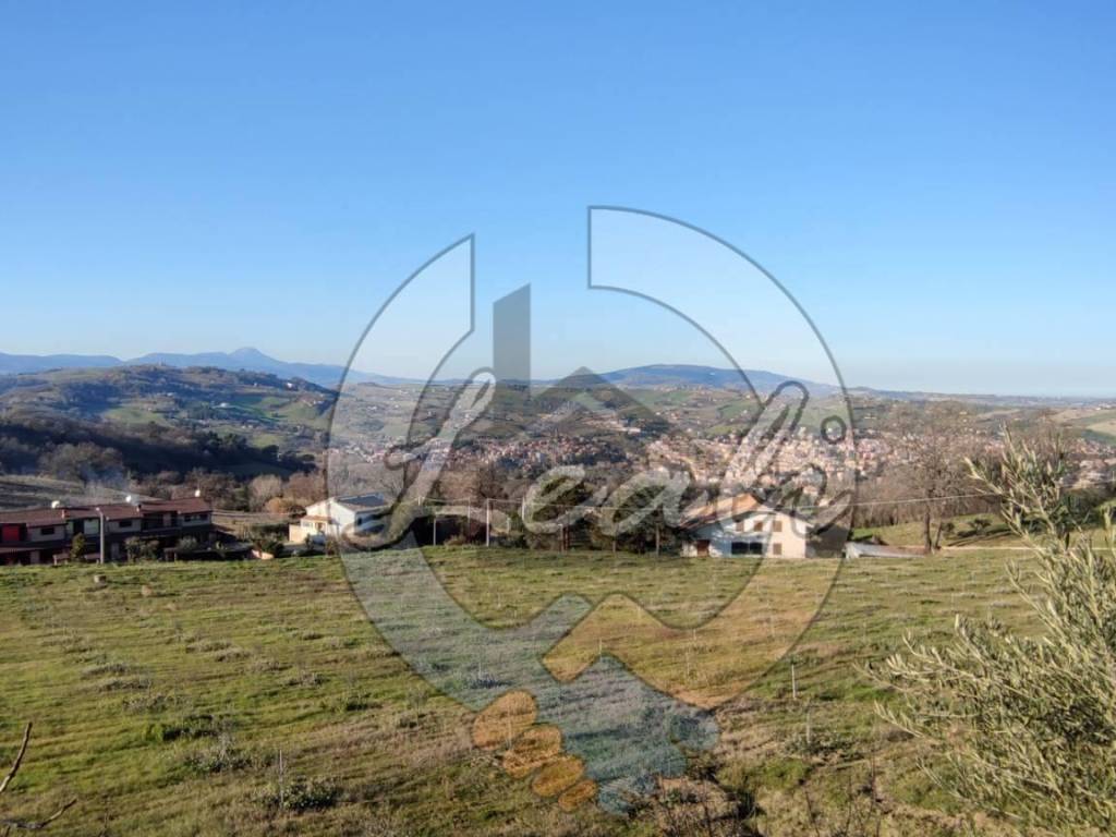 Terreno a Tolentino in C.da Parruccia - Foto 4