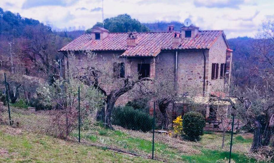 Rustico / casale a Perugia in Strada Cenerente Colle Umberto - Foto 2