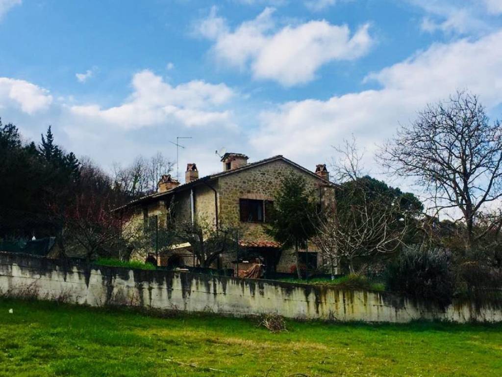 Rustico / casale a Perugia in Strada Cenerente Colle Umberto - Foto 4