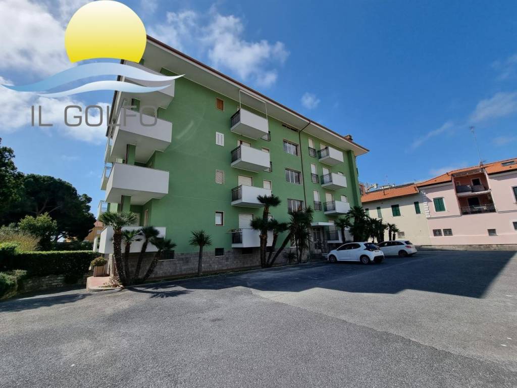 Appartamento a San bartolomeo al mare in Via Aurelia, 57 - Foto 2
