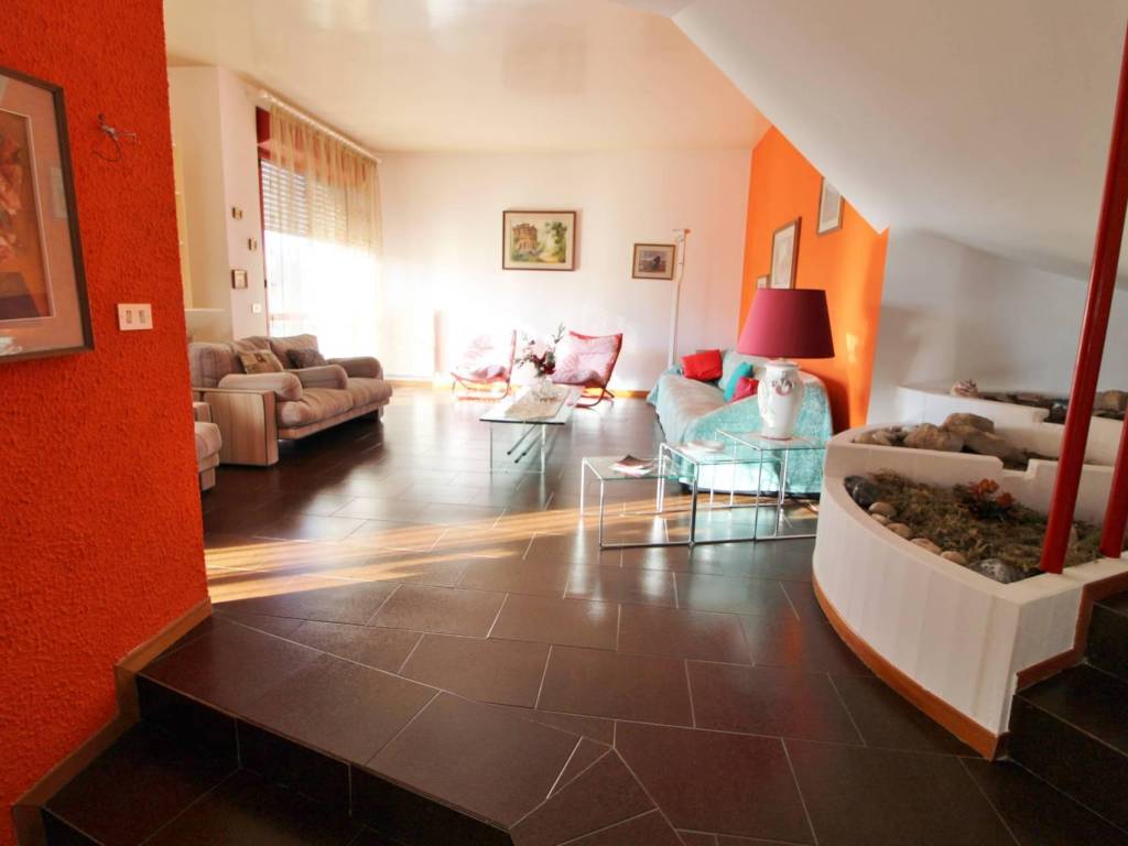 Casa indipendente a Monsampolo del tronto in via nino bixio, 32 - Foto 2