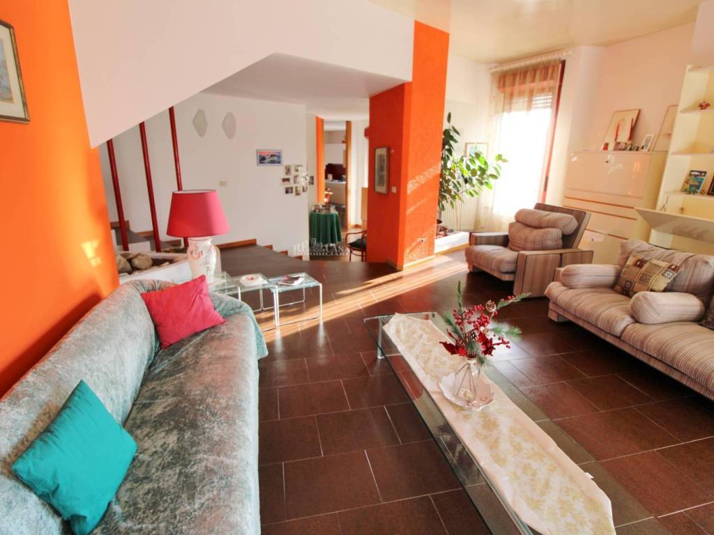 Casa indipendente a Monsampolo del tronto in via nino bixio, 32 - Foto 4