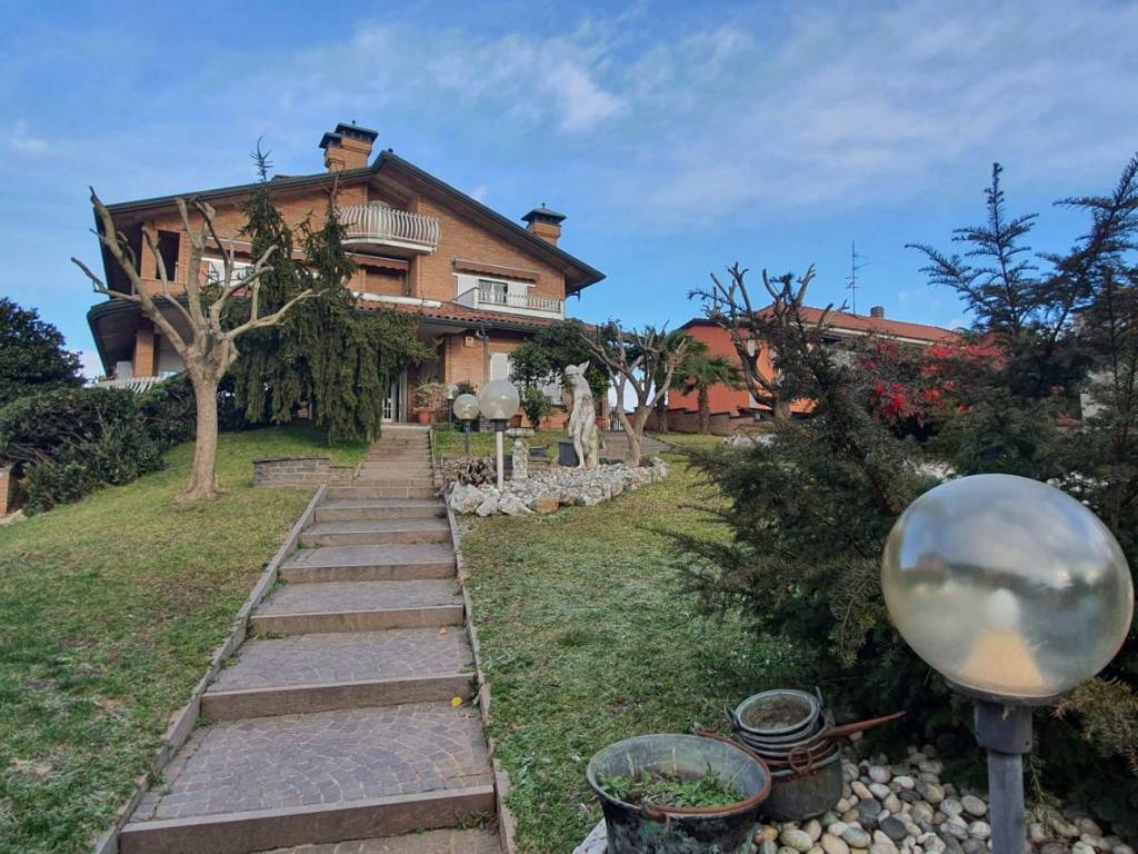 Villa a Uboldo in Via Giuseppe Mazzini, 6 - Foto 2