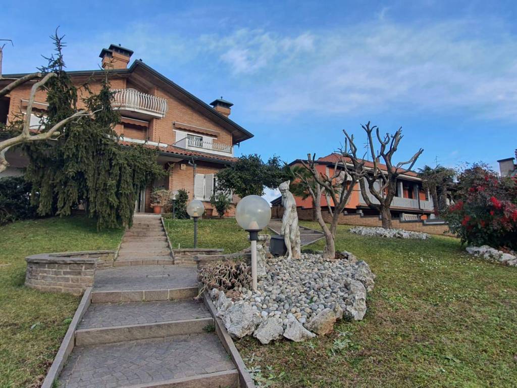 Villa a Uboldo in Via Giuseppe Mazzini, 6 - Foto 3