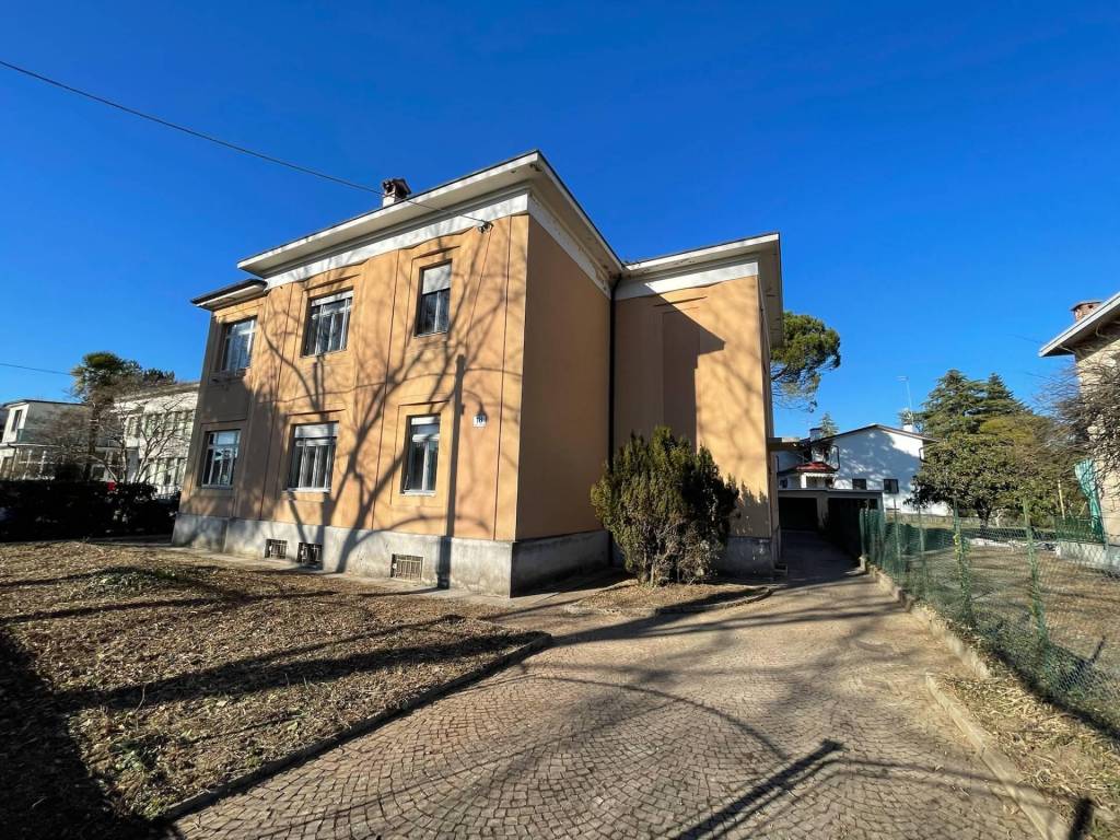 Villa a Gorizia in Viale Virgilio, 18 - Foto 2