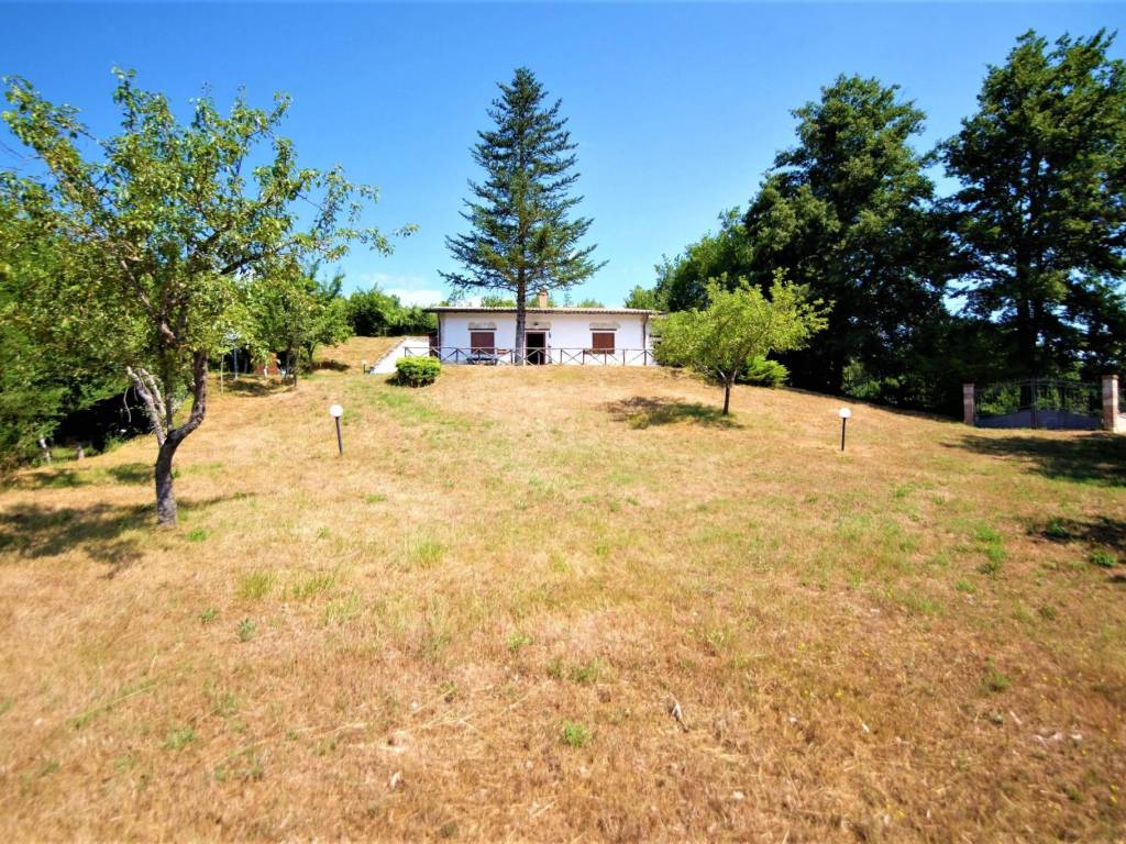 Villa a Longone sabino in Vocabolo Casi Colle - Foto 2