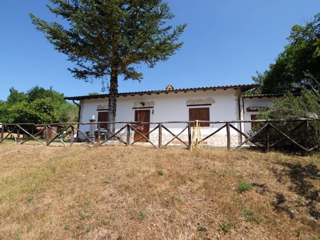 Villa a Longone sabino in Vocabolo Casi Colle - Foto 3