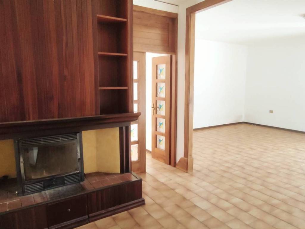 Appartamento a Montorio al vomano in Via Degli Abeti, 48 - Foto 2