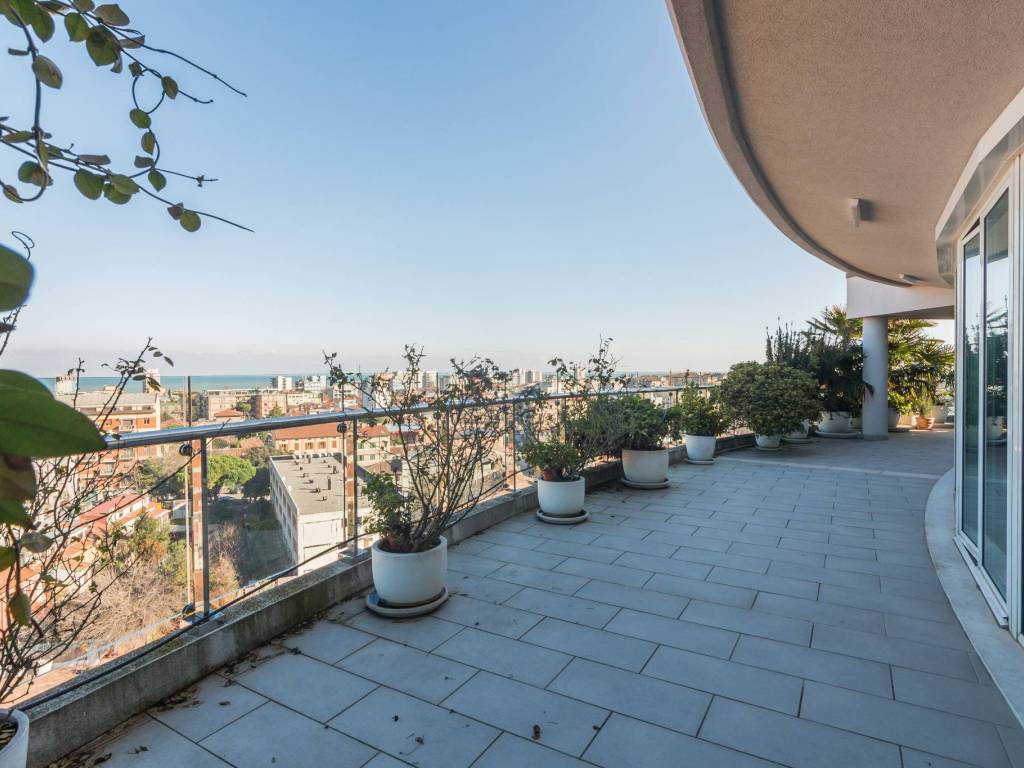 Attico / mansarda a Pesaro in Passaggio Fratelli Benelli, 14 - Foto 5