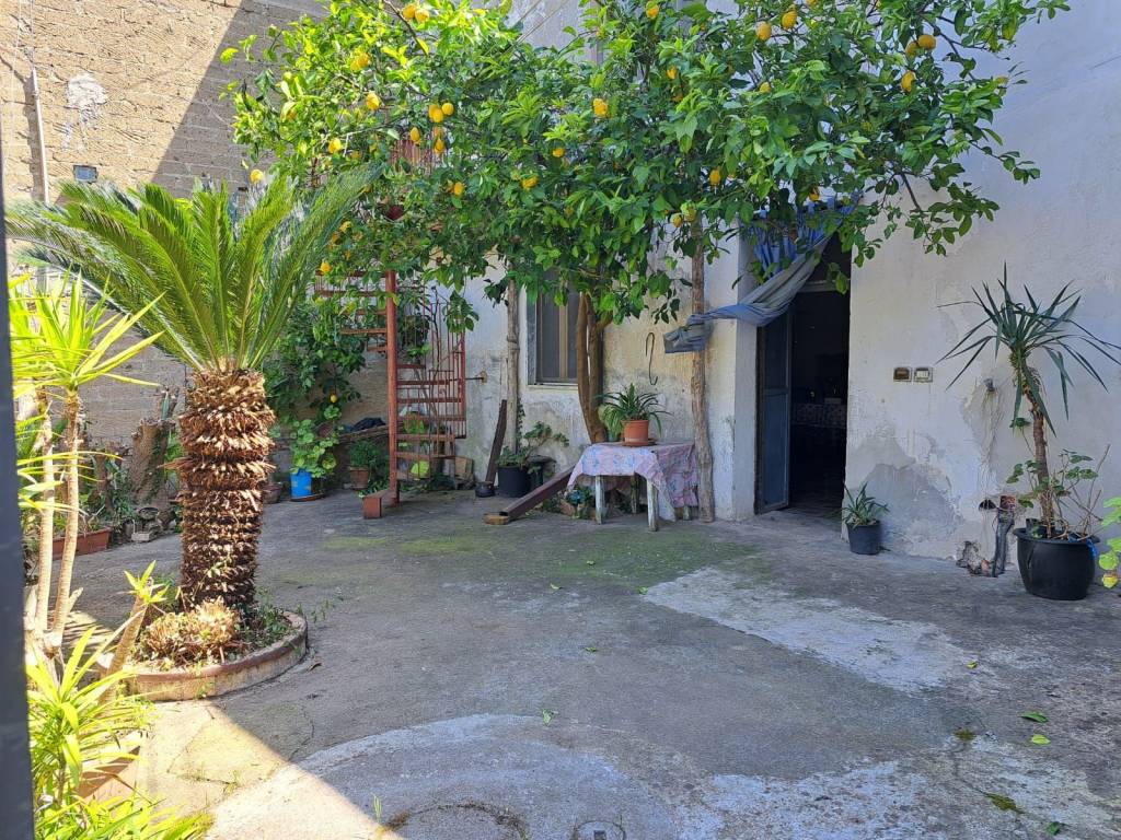 Casa indipendente a Maddaloni in Via Ponti della Valle - Foto 2