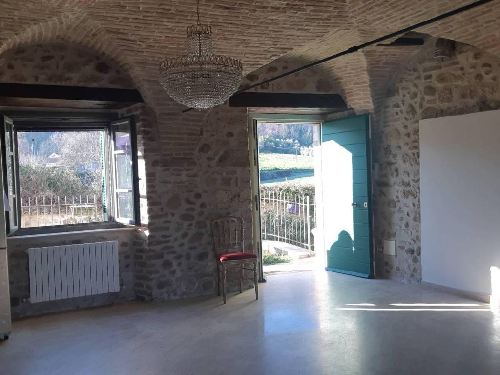 Appartamento a Ascoli piceno in fraz.cavignano - Foto 2
