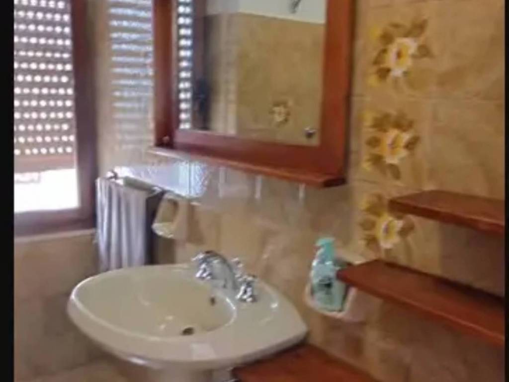 Casa indipendente a Sarule in Via Grazia Deledda - Foto 4