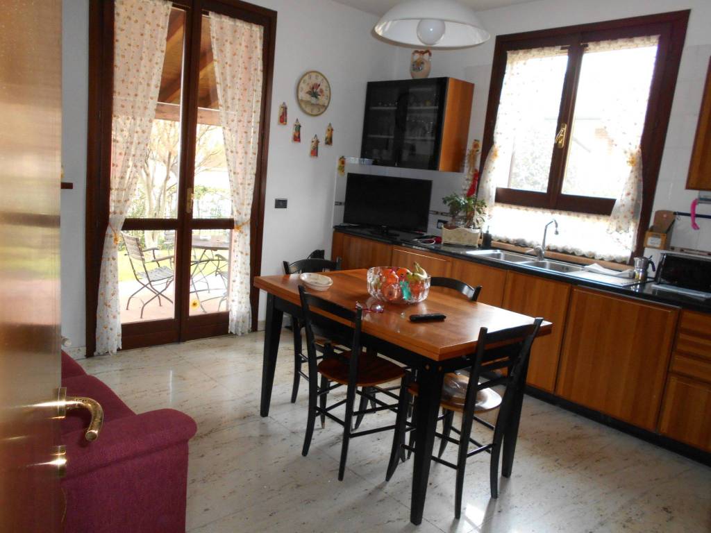Villa a Reggio emilia in Via Camillo Procaccini - Foto 4