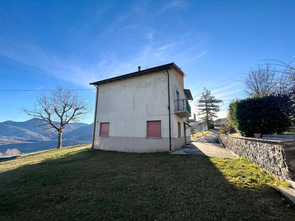 Casa indipendente a Lizzano in belvedere in Via Direttissima, 4 - Foto 2