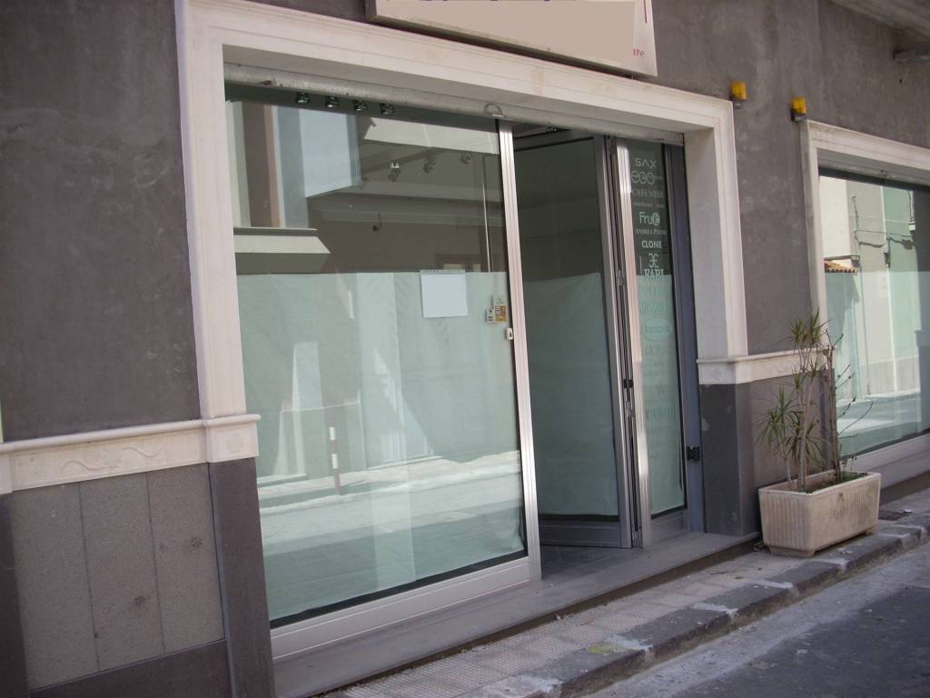 Casa indipendente a Carlentini in VIA NINO BIXIO - Foto 2