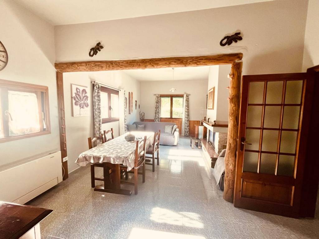 Villa a Sadali in Via Piave - Foto 4