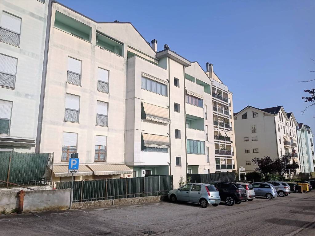 Appartamento a Terni in Strada di Fontana di Polo - Foto 2