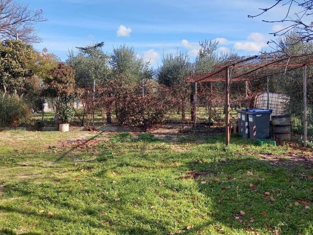 Villa a Trevi in Via San Luigi, 9 - Foto 2