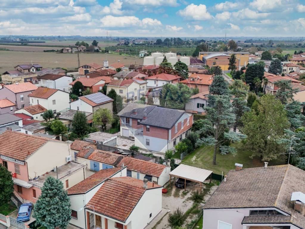 Villa a Lugo in Via Carlo Cattaneo, 3 - Foto 3
