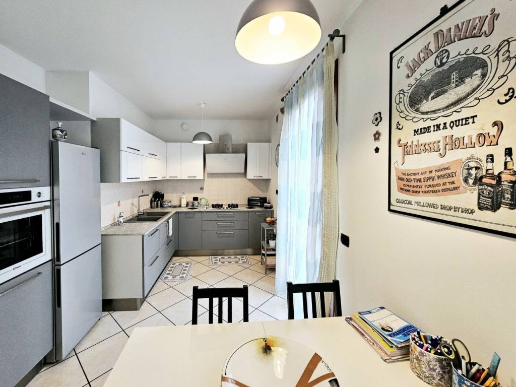 Appartamento a Este in VIA MOLINI - Foto 2