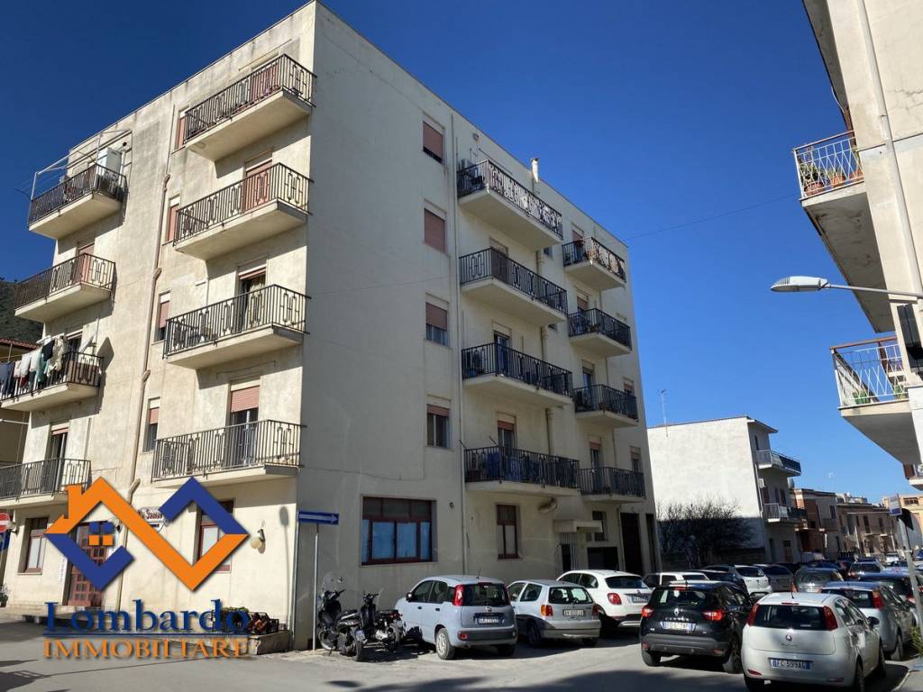Appartamento a Castellammare del golfo in Via della Repubblica - Foto 3